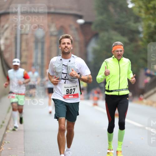 05.10.2025 - 20. swb-Marathon Bremen Michael Strokosch http://msf.ph/oto/9213671 05.10.2025 12:28:31 Laufen 7, 907 meine-sportfotos.de