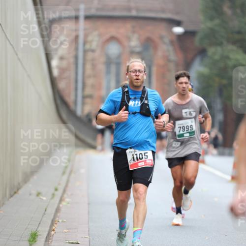 05.10.2025 - 20. swb-Marathon Bremen Michael Strokosch http://msf.ph/oto/9213710 05.10.2025 12:28:48 Laufen 589, 1105, 7999 meine-sportfotos.de