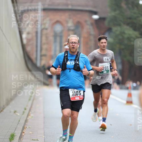 05.10.2025 - 20. swb-Marathon Bremen Michael Strokosch http://msf.ph/oto/9213711 05.10.2025 12:28:48 Laufen 1105, 99 meine-sportfotos.de