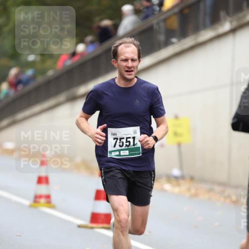 05.10.2025 - 20. swb-Marathon Bremen Michael Strokosch http://msf.ph/oto/9213749 05.10.2025 12:29:04 Laufen 7551, 08717 meine-sportfotos.de