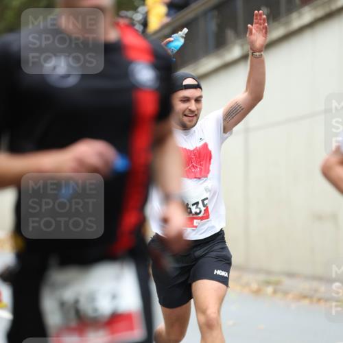 05.10.2025 - 20. swb-Marathon Bremen Michael Strokosch http://msf.ph/oto/9213758 05.10.2025 12:29:11 Laufen 44, 635 meine-sportfotos.de