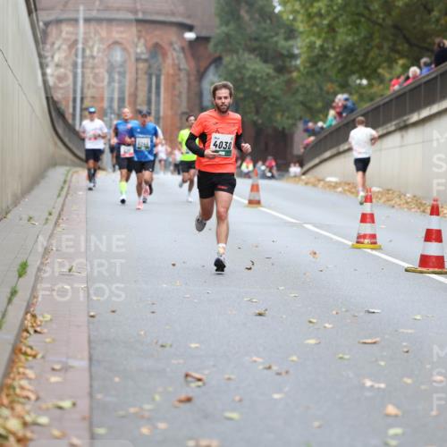 05.10.2025 - 20. swb-Marathon Bremen Michael Strokosch http://msf.ph/oto/9213771 05.10.2025 12:29:25 Laufen 6260, 4030, 9 meine-sportfotos.de
