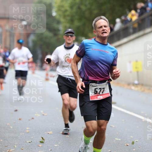 05.10.2025 - 20. swb-Marathon Bremen Michael Strokosch http://msf.ph/oto/9213788 05.10.2025 12:29:35 Laufen 19, 577 meine-sportfotos.de