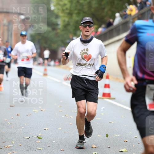 05.10.2025 - 20. swb-Marathon Bremen Michael Strokosch http://msf.ph/oto/9213789 05.10.2025 12:29:36 Laufen 577 meine-sportfotos.de