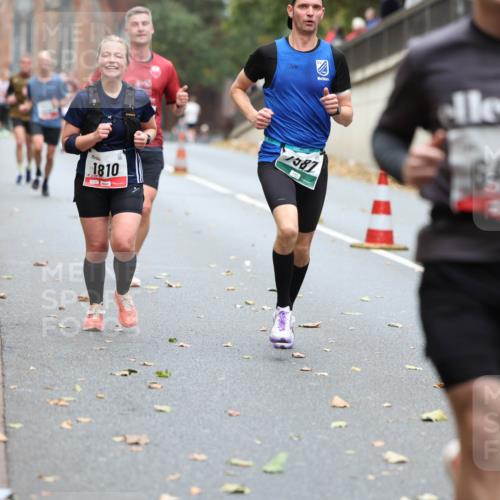 05.10.2025 - 20. swb-Marathon Bremen Michael Strokosch http://msf.ph/oto/9213797 05.10.2025 12:29:41 Laufen 1810, 587, 642 meine-sportfotos.de
