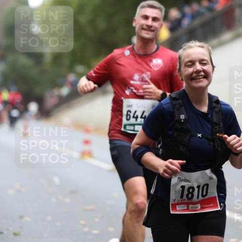 05.10.2025 - 20. swb-Marathon Bremen Michael Strokosch http://msf.ph/oto/9213803 05.10.2025 12:29:43 Laufen 644, 00, 1810, 01397 meine-sportfotos.de