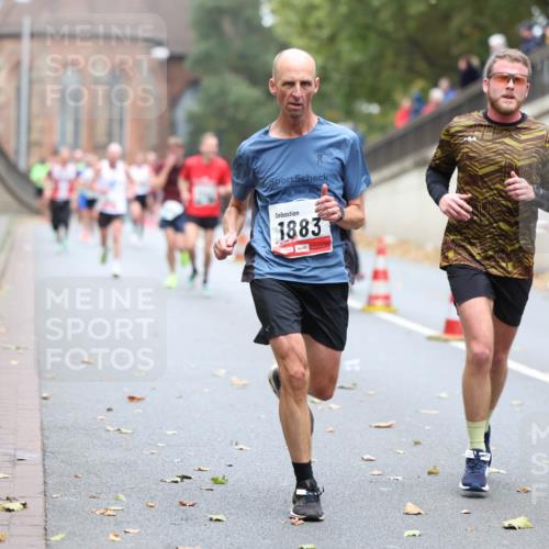 05.10.2025 - 20. swb-Marathon Bremen Michael Strokosch http://msf.ph/oto/9213812 05.10.2025 12:29:48 Laufen 1883 meine-sportfotos.de