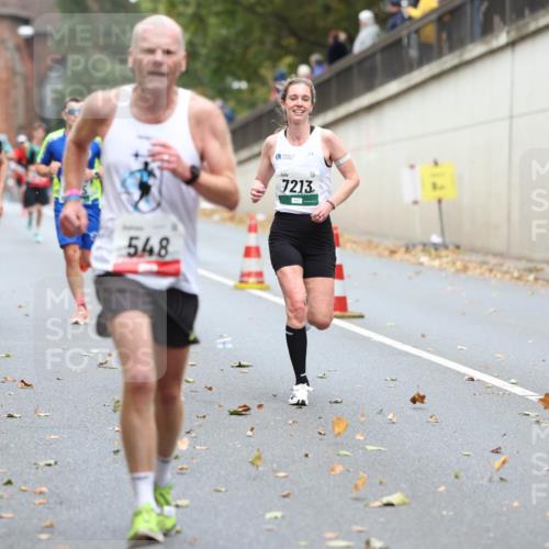 05.10.2025 - 20. swb-Marathon Bremen Michael Strokosch http://msf.ph/oto/9213826 05.10.2025 12:29:56 Laufen 548, 7213 meine-sportfotos.de