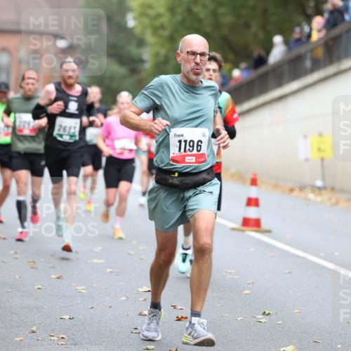 05.10.2025 - 20. swb-Marathon Bremen Michael Strokosch http://msf.ph/oto/9213845 05.10.2025 12:30:04 Laufen 2683, 1196 meine-sportfotos.de