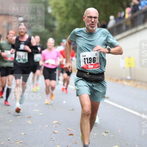 05.10.2025 - 20. swb-Marathon Bremen Michael Strokosch http://msf.ph/oto/9213847 05.10.2025 12:30:04 Laufen 28, 03, 1196 meine-sportfotos.de