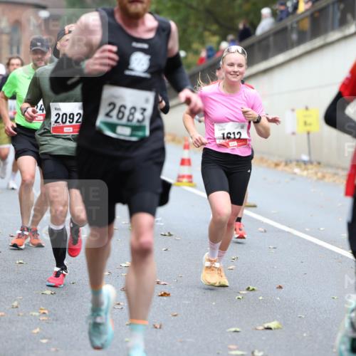05.10.2025 - 20. swb-Marathon Bremen Michael Strokosch http://msf.ph/oto/9213852 05.10.2025 12:30:06 Laufen 2092, 2683, 1612, 588 meine-sportfotos.de