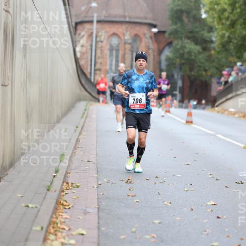 05.10.2025 - 20. swb-Marathon Bremen Michael Strokosch http://msf.ph/oto/9213864 05.10.2025 12:30:16 Laufen 706 meine-sportfotos.de