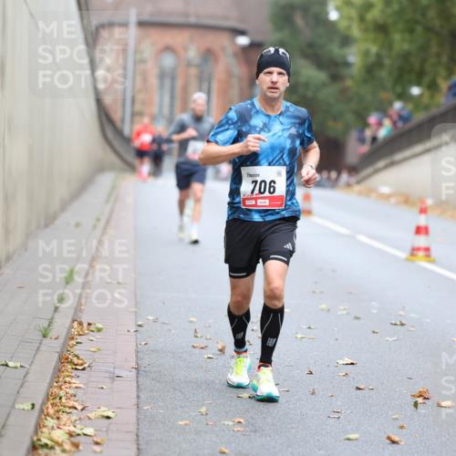 05.10.2025 - 20. swb-Marathon Bremen Michael Strokosch http://msf.ph/oto/9213871 05.10.2025 12:30:18 Laufen 706 meine-sportfotos.de