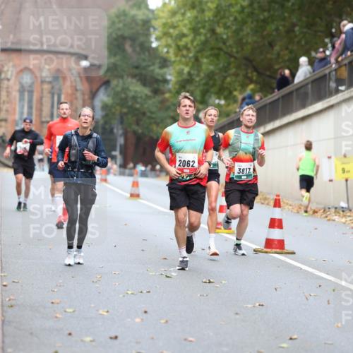 05.10.2025 - 20. swb-Marathon Bremen Michael Strokosch http://msf.ph/oto/9213893 05.10.2025 12:30:31 Laufen 2062, 3817, 9 meine-sportfotos.de