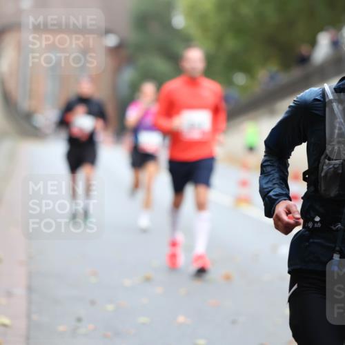 05.10.2025 - 20. swb-Marathon Bremen Michael Strokosch http://msf.ph/oto/9213900 05.10.2025 12:30:35 Laufen  meine-sportfotos.de