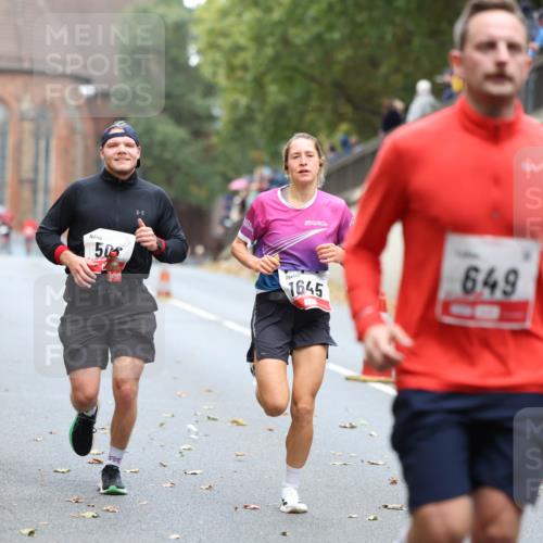 05.10.2025 - 20. swb-Marathon Bremen Michael Strokosch http://msf.ph/oto/9213906 05.10.2025 12:30:37 Laufen 505, 1645, 649 meine-sportfotos.de
