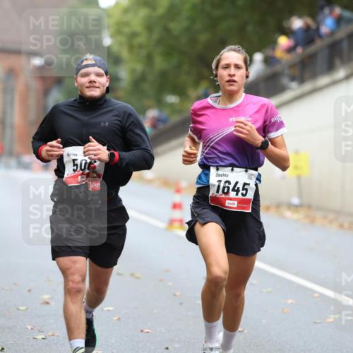 05.10.2025 - 20. swb-Marathon Bremen Michael Strokosch http://msf.ph/oto/9213910 05.10.2025 12:30:38 Laufen 50, 1645 meine-sportfotos.de