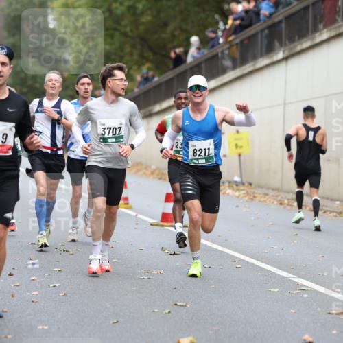 05.10.2025 - 20. swb-Marathon Bremen Michael Strokosch http://msf.ph/oto/9213929 05.10.2025 12:31:03 Laufen 2276, 349, 5, 3707, 23, 8211 meine-sportfotos.de
