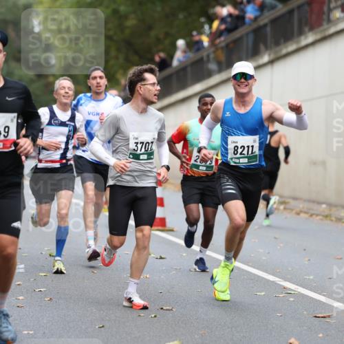 05.10.2025 - 20. swb-Marathon Bremen Michael Strokosch http://msf.ph/oto/9213931 05.10.2025 12:31:03 Laufen 276, 349, 3707, 8211 meine-sportfotos.de