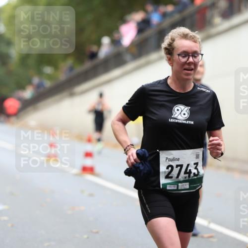 05.10.2025 - 20. swb-Marathon Bremen Michael Strokosch http://msf.ph/oto/9213936 05.10.2025 12:31:06 Laufen 96, 2743, 08210, 8, 4 meine-sportfotos.de