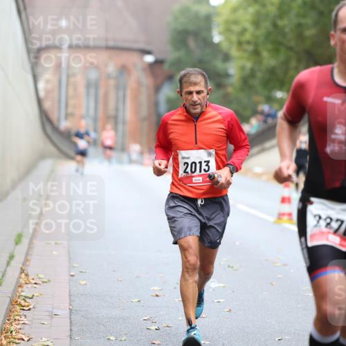 05.10.2025 - 20. swb-Marathon Bremen Michael Strokosch http://msf.ph/oto/9213940 05.10.2025 12:31:08 Laufen 2013, 2276 meine-sportfotos.de