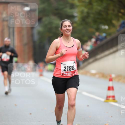 05.10.2025 - 20. swb-Marathon Bremen Michael Strokosch http://msf.ph/oto/9213955 05.10.2025 12:31:26 Laufen 2188 meine-sportfotos.de