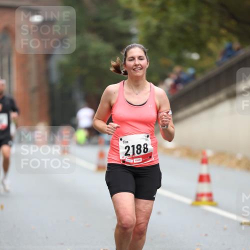 05.10.2025 - 20. swb-Marathon Bremen Michael Strokosch http://msf.ph/oto/9213956 05.10.2025 12:31:26 Laufen 2188, 500 meine-sportfotos.de