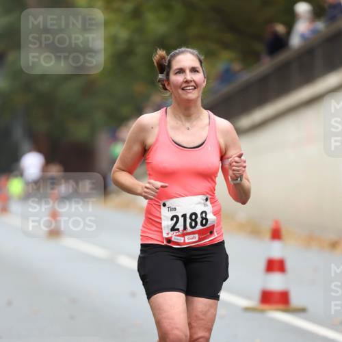 05.10.2025 - 20. swb-Marathon Bremen Michael Strokosch http://msf.ph/oto/9213959 05.10.2025 12:31:27 Laufen 2188, 99000 meine-sportfotos.de