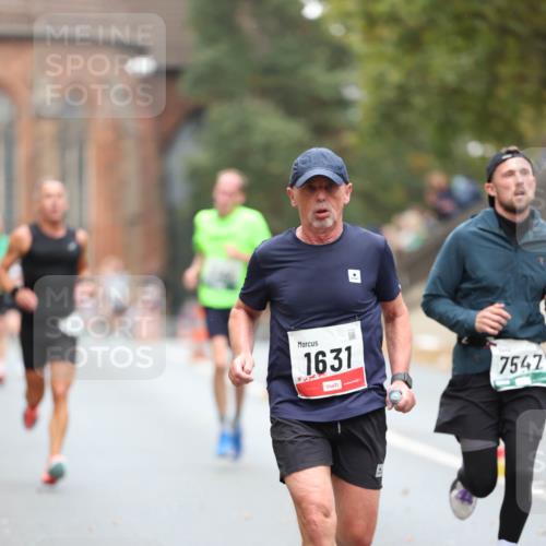 05.10.2025 - 20. swb-Marathon Bremen Michael Strokosch http://msf.ph/oto/9213973 05.10.2025 12:31:41 Laufen 1631, 7547 meine-sportfotos.de