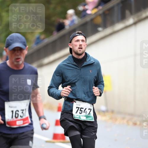 05.10.2025 - 20. swb-Marathon Bremen Michael Strokosch http://msf.ph/oto/9213976 05.10.2025 12:31:42 Laufen 1631, 7547 meine-sportfotos.de