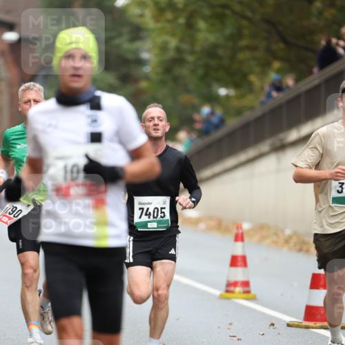 05.10.2025 - 20. swb-Marathon Bremen Michael Strokosch http://msf.ph/oto/9213990 05.10.2025 12:31:50 Laufen 10, 7405, 3 meine-sportfotos.de