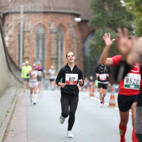 05.10.2025 - 20. swb-Marathon Bremen Michael Strokosch http://msf.ph/oto/9214003 05.10.2025 12:32:02 Laufen 917, 8520 meine-sportfotos.de