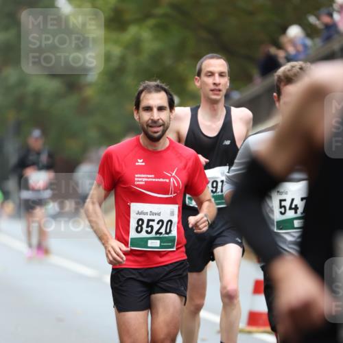 05.10.2025 - 20. swb-Marathon Bremen Michael Strokosch http://msf.ph/oto/9214004 05.10.2025 12:32:03 Laufen 8520, 91, 547 meine-sportfotos.de