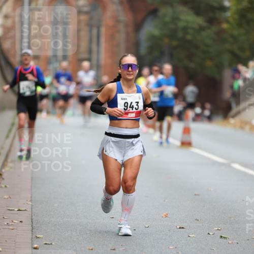 05.10.2025 - 20. swb-Marathon Bremen Michael Strokosch http://msf.ph/oto/9214013 05.10.2025 12:32:10 Laufen 943 meine-sportfotos.de
