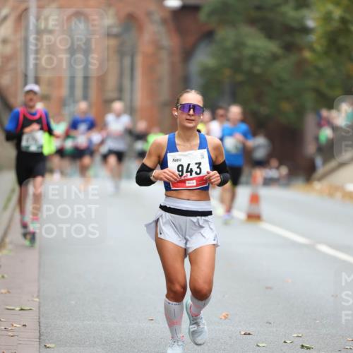 05.10.2025 - 20. swb-Marathon Bremen Michael Strokosch http://msf.ph/oto/9214014 05.10.2025 12:32:10 Laufen 943 meine-sportfotos.de