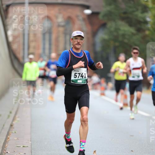 05.10.2025 - 20. swb-Marathon Bremen Michael Strokosch http://msf.ph/oto/9214030 05.10.2025 12:32:14 Laufen 5741 meine-sportfotos.de