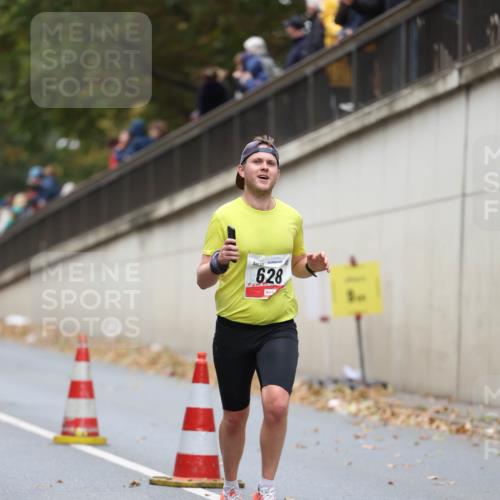 05.10.2025 - 20. swb-Marathon Bremen Michael Strokosch http://msf.ph/oto/9214046 05.10.2025 12:32:19 Laufen 628 meine-sportfotos.de