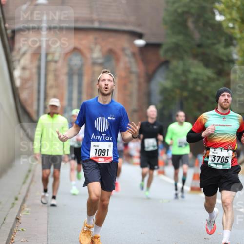 05.10.2025 - 20. swb-Marathon Bremen Michael Strokosch http://msf.ph/oto/9214068 05.10.2025 12:32:23 Laufen 1091, 3705 meine-sportfotos.de