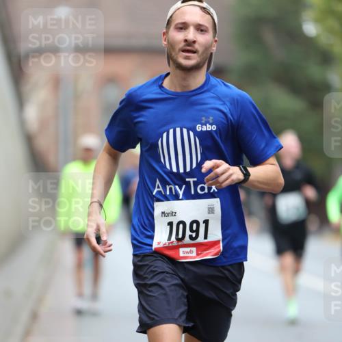05.10.2025 - 20. swb-Marathon Bremen Michael Strokosch http://msf.ph/oto/9214083 05.10.2025 12:32:25 Laufen 1091 meine-sportfotos.de
