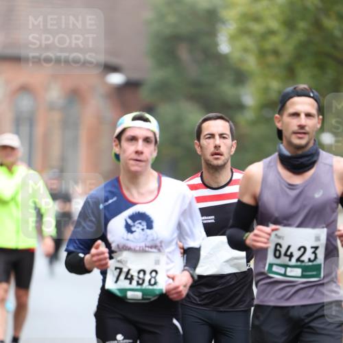 05.10.2025 - 20. swb-Marathon Bremen Michael Strokosch http://msf.ph/oto/9214091 05.10.2025 12:32:29 Laufen 7498, 6423 meine-sportfotos.de