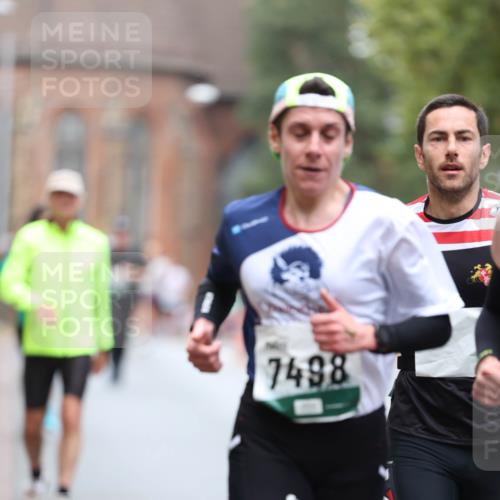 05.10.2025 - 20. swb-Marathon Bremen Michael Strokosch http://msf.ph/oto/9214096 05.10.2025 12:32:30 Laufen 7498 meine-sportfotos.de
