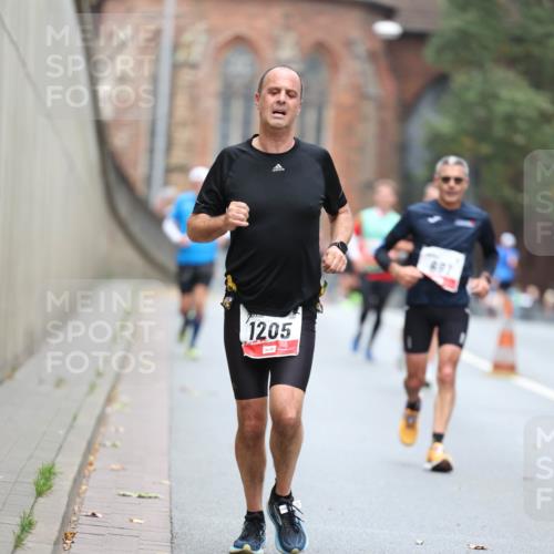 05.10.2025 - 20. swb-Marathon Bremen Michael Strokosch http://msf.ph/oto/9214147 05.10.2025 12:32:51 Laufen 1205, 691 meine-sportfotos.de