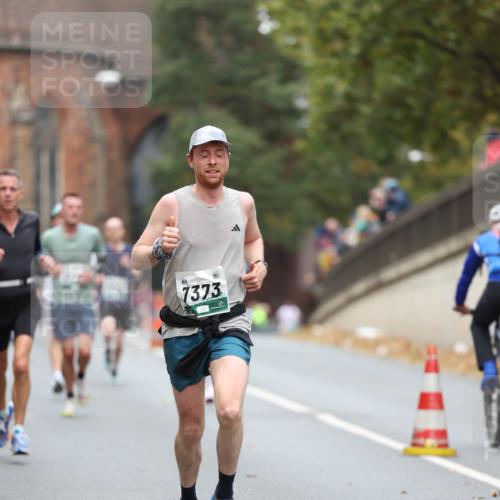 05.10.2025 - 20. swb-Marathon Bremen Michael Strokosch http://msf.ph/oto/9214185 05.10.2025 12:33:10 Laufen 7373 meine-sportfotos.de