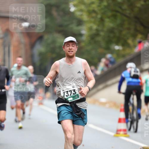 05.10.2025 - 20. swb-Marathon Bremen Michael Strokosch http://msf.ph/oto/9214189 05.10.2025 12:33:10 Laufen 7373 meine-sportfotos.de