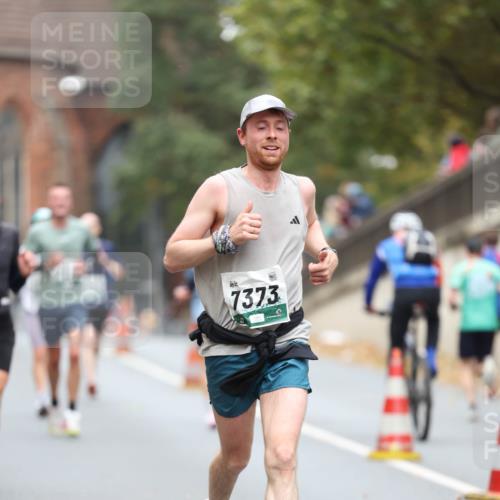 05.10.2025 - 20. swb-Marathon Bremen Michael Strokosch http://msf.ph/oto/9214191 05.10.2025 12:33:10 Laufen 7373 meine-sportfotos.de