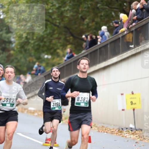 05.10.2025 - 20. swb-Marathon Bremen Michael Strokosch http://msf.ph/oto/9214231 05.10.2025 12:33:23 Laufen 5982, 3150, 8382, 9 meine-sportfotos.de