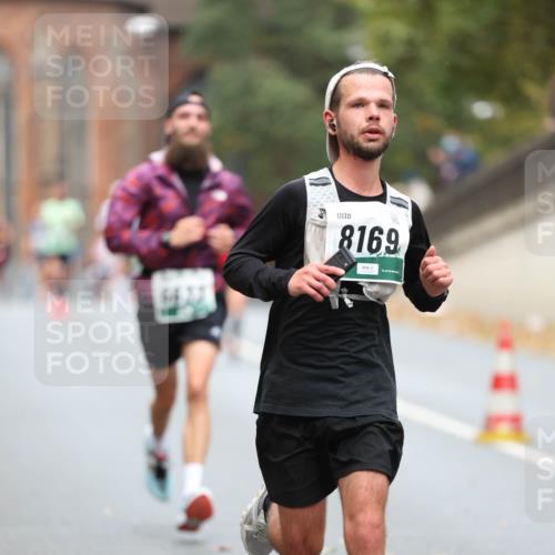 05.10.2025 - 20. swb-Marathon Bremen Michael Strokosch http://msf.ph/oto/9214247 05.10.2025 12:33:36 Laufen 8169 meine-sportfotos.de
