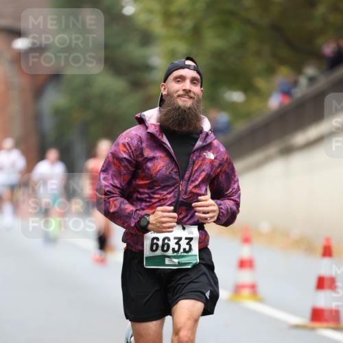 05.10.2025 - 20. swb-Marathon Bremen Michael Strokosch http://msf.ph/oto/9214252 05.10.2025 12:33:38 Laufen 6633 meine-sportfotos.de