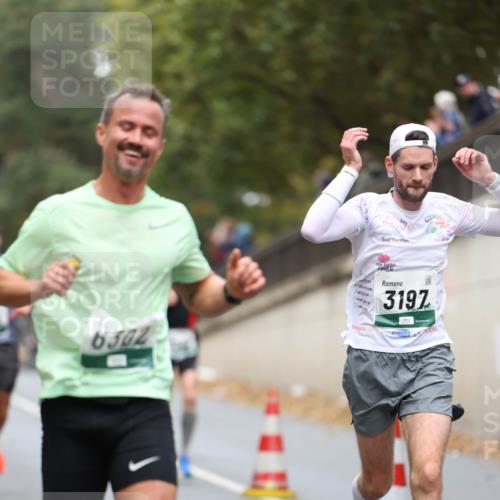 05.10.2025 - 20. swb-Marathon Bremen Michael Strokosch http://msf.ph/oto/9214261 05.10.2025 12:33:50 Laufen 3197, 6302 meine-sportfotos.de