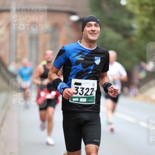 05.10.2025 - 20. swb-Marathon Bremen Michael Strokosch http://msf.ph/oto/9214271 05.10.2025 12:33:54 Laufen 15, 3327 meine-sportfotos.de